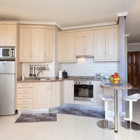 Ξενοδοχείο με διαμερίσματα Luxury View Ocean Paradise Court *